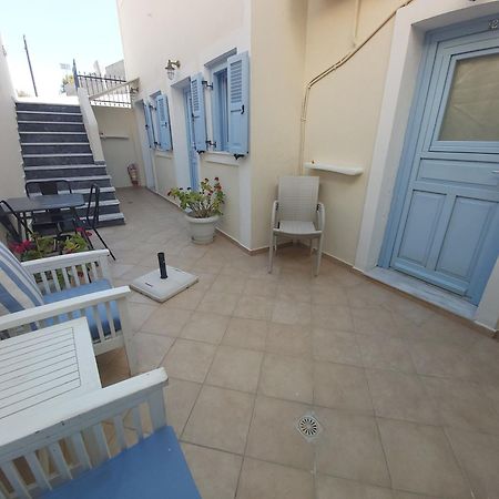 Villa Roussa City Center Fíra Szoba fotó