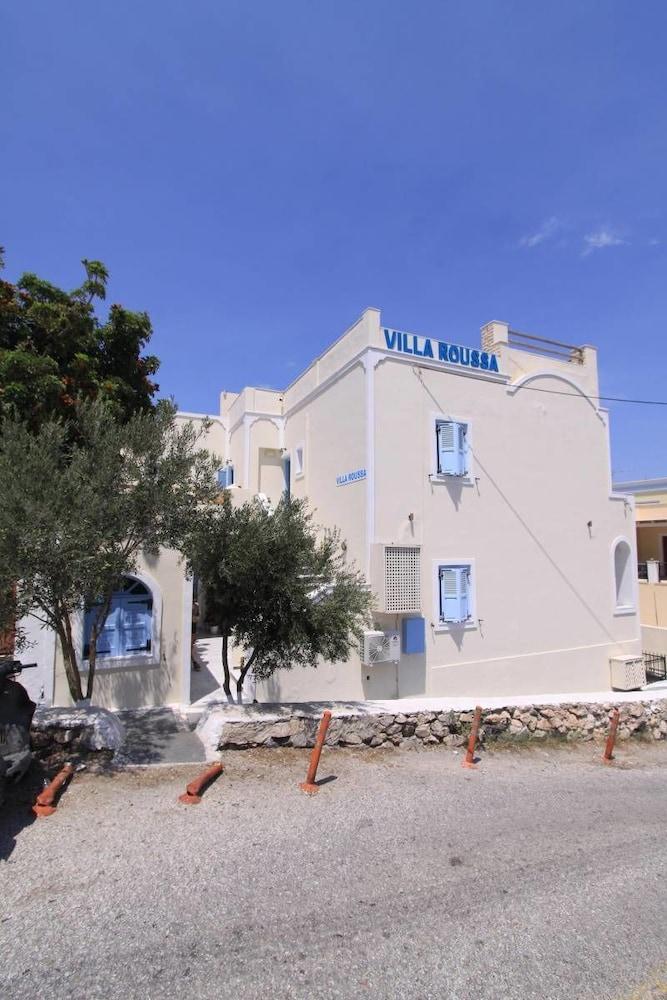 Villa Roussa City Center Fíra Kültér fotó