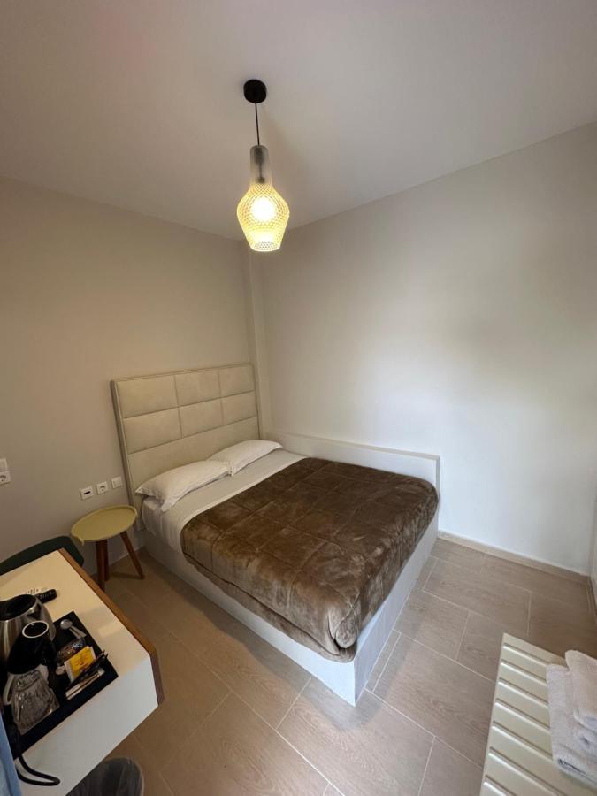 Villa Roussa City Center Fíra Kültér fotó