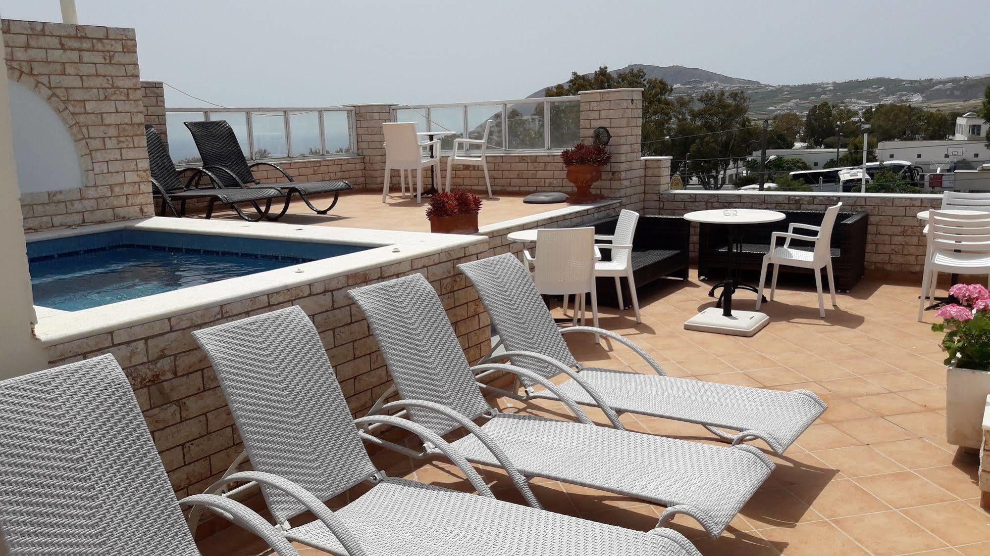 Villa Roussa City Center Fíra Kültér fotó