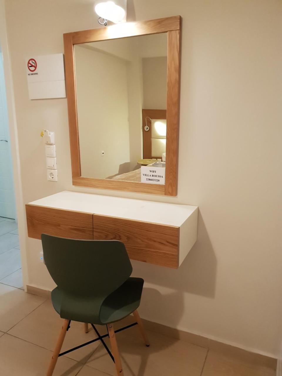 Villa Roussa City Center Fíra Kültér fotó